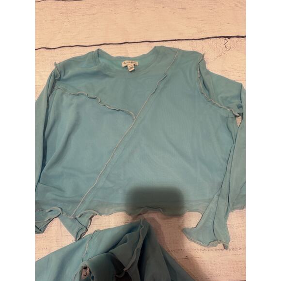 Love Fire Kids 2 piece top and skirt - Picture 2 of 8